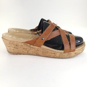 Crocs A Leigh Wedge Sandals Womens 9 Tan Strappy Slip On Cork Heel Comfort Shoes